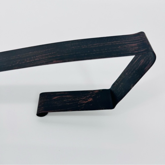 Fall Over The Door Metal Wreath Holder Autumn Leaf Oiled/Rubbed Bronze Finish - Picture 4 of 9